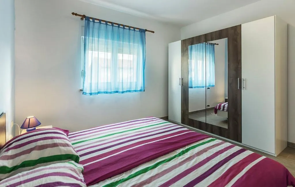 Apartment Matea Ližnjan クロアチア