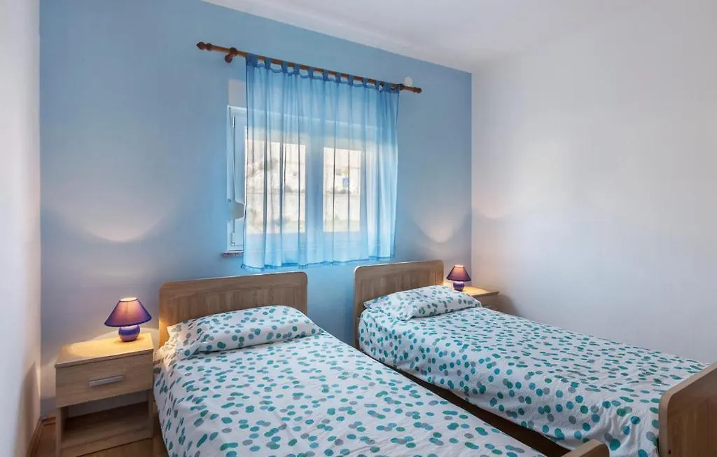 Apartment Matea Ližnjan