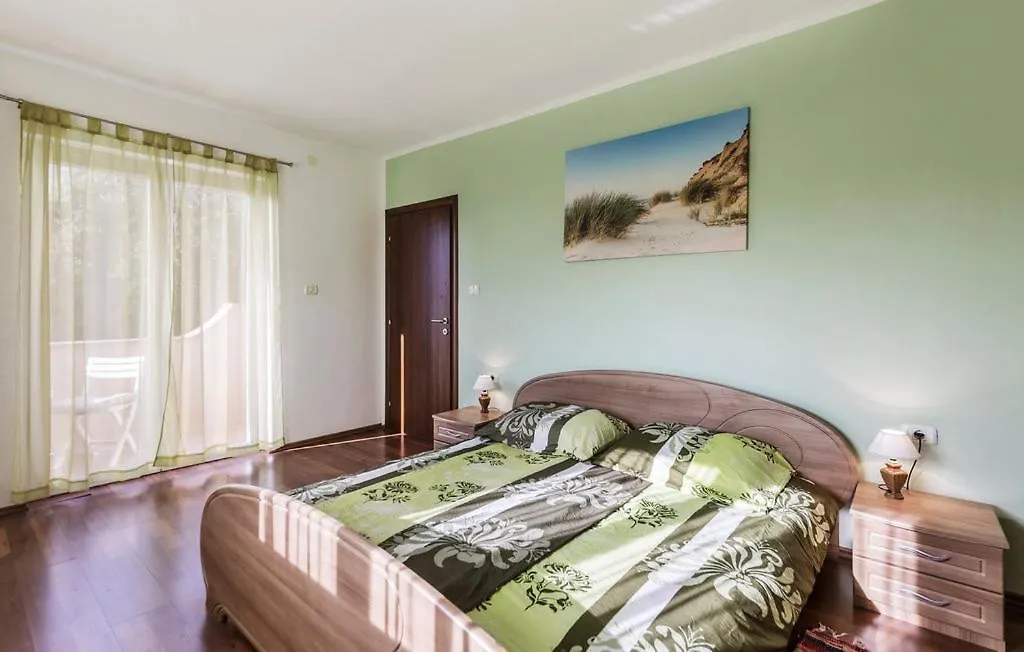 Apartment Matea Ližnjan