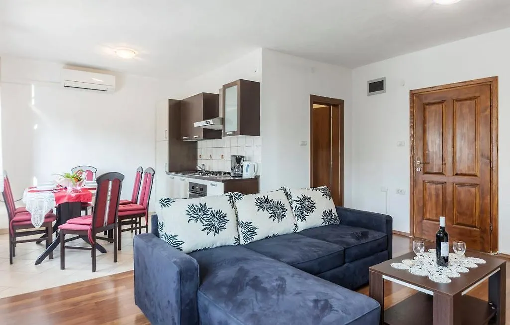 Apartment Matea Ližnjan 크로아티아